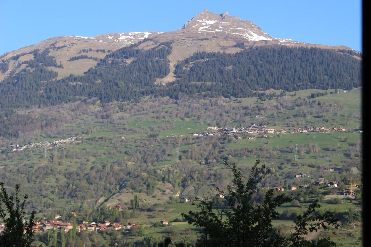 Y'hello * Macot-la-Plagne